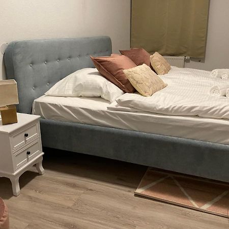 Urbansuites - Modern & Zentral In Der City - Dein Zuhause In Stuttgart Ngoại thất bức ảnh